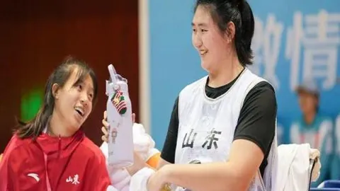 英超第16轮巅峰对决：懂球帝联手咪咕呈现福登神技，B费精准制胜！